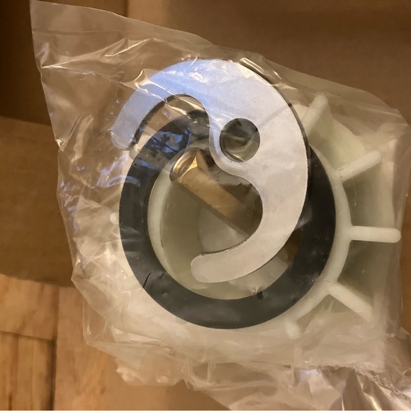 InSinkErator Push Button Instant Hot Water Dispenser Faucet HHOT100SN Satin Nckl - Picture 6 of 8